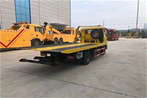 江北非事故拖车